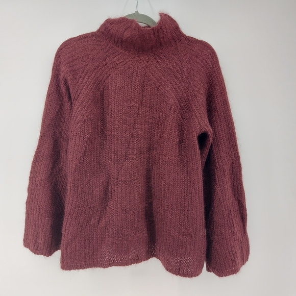 Naadam Mohair Wool Flare Sleeve Turtleneck Sweater Size Small Oversized - Picture 2 of 6